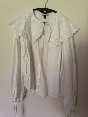 Universal Thread White Eyelet Ruffle Collar Button-Up Blouse